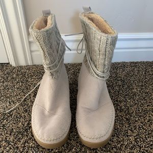 Toms Gray Suede Boots